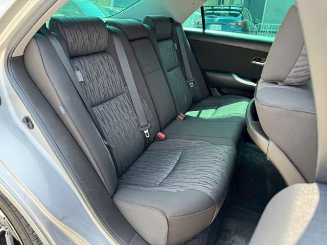 TOYOTA CROWN sedan 2010