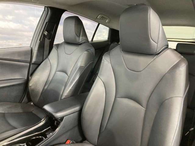 TOYOTA PRIUS 4WD 2018