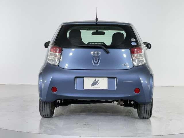 TOYOTA iQ 2010