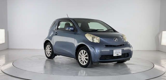 TOYOTA iQ 2010