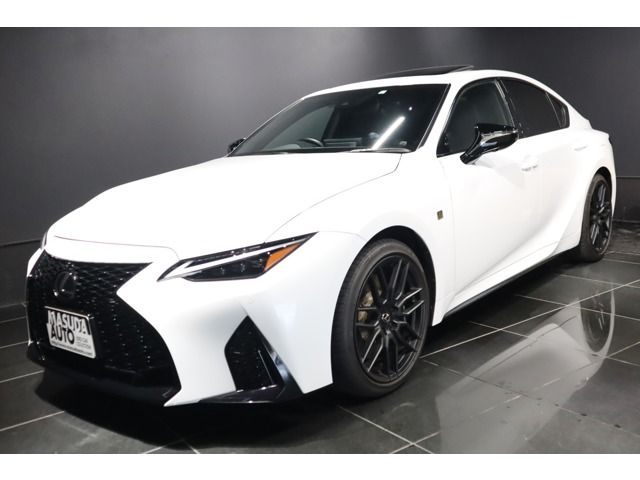 TOYOTA LEXUS IS500 2023