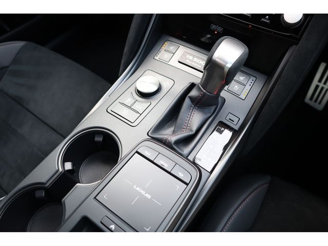 TOYOTA LEXUS IS500 2023