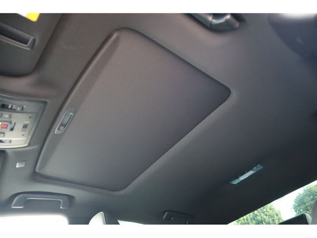 TOYOTA LEXUS IS500 2023