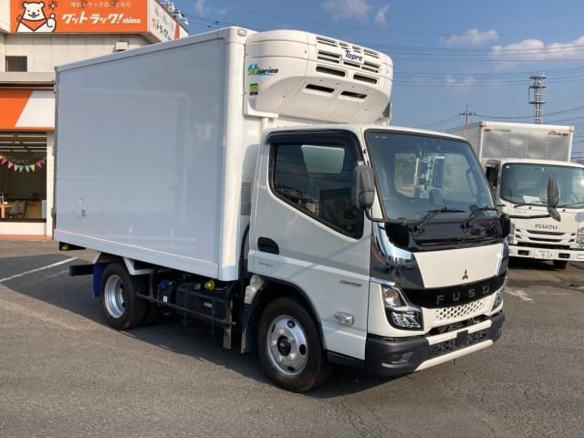 MITSUBISHI CANTER 2023
