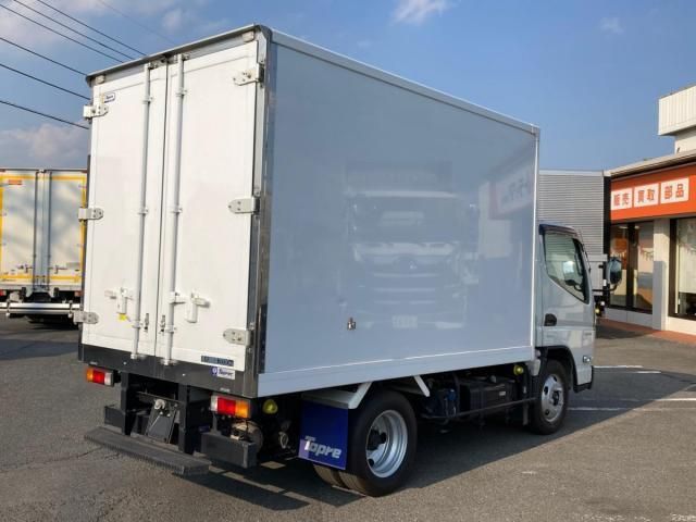MITSUBISHI CANTER 2023