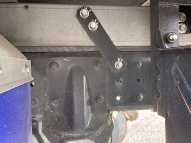 MITSUBISHI CANTER 2023