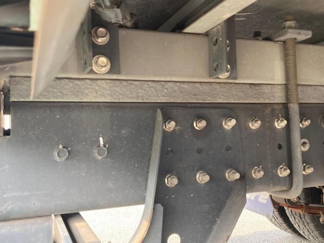 MITSUBISHI CANTER 2015