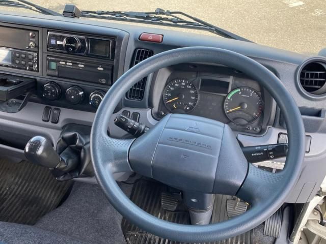 MITSUBISHI CANTER 2015