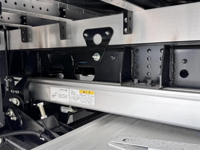 MITSUBISHI FUSOU FIGHTER 2025