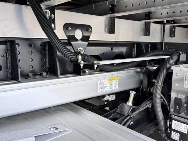 MITSUBISHI FUSOU FIGHTER 2025