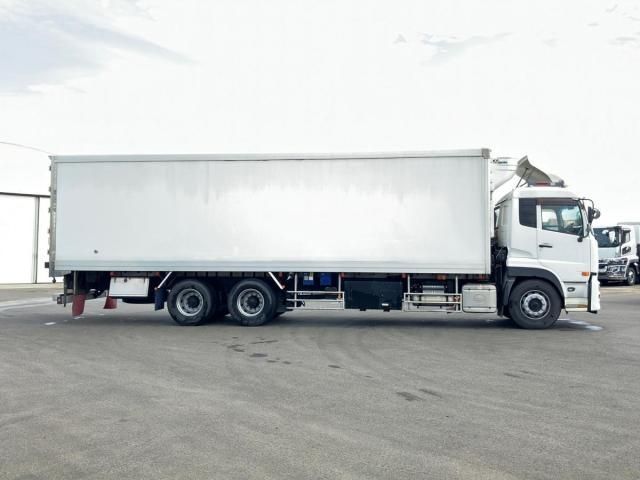 NISSAN DIESEL Quon 2013