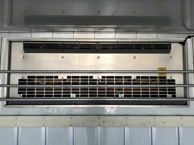 NISSAN DIESEL Quon 2013