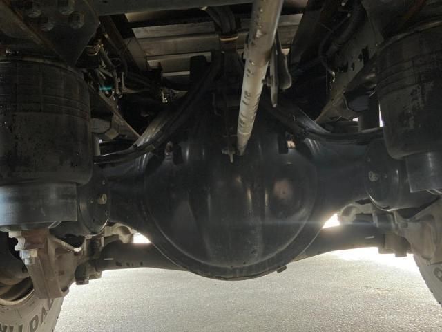 NISSAN DIESEL Quon 2013