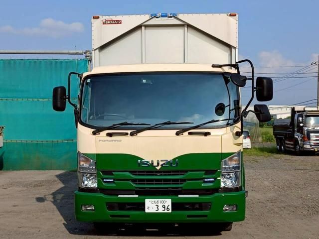 ISUZU FORWARD 2017