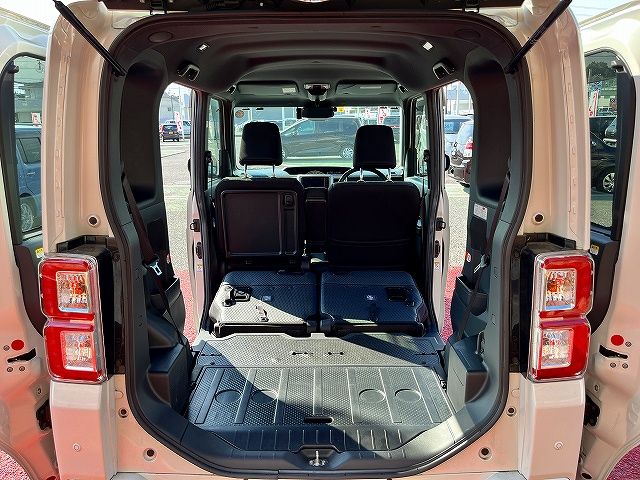 TOYOTA PIXIS MEGA 2020