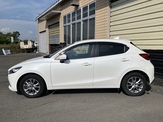 MAZDA MAZDA2 2020
