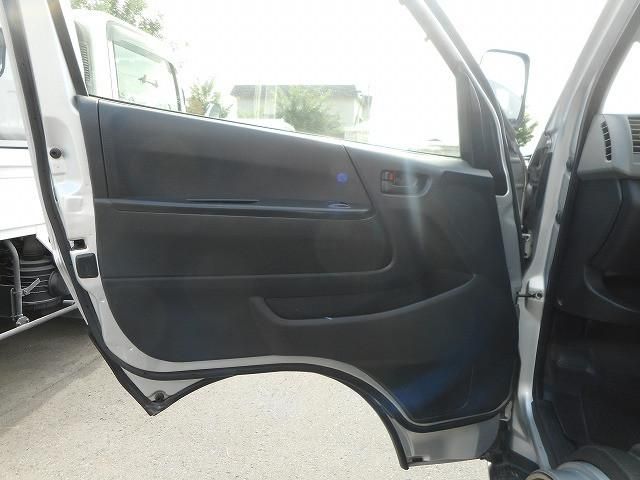 TOYOTA HIACE van 4WD 2014