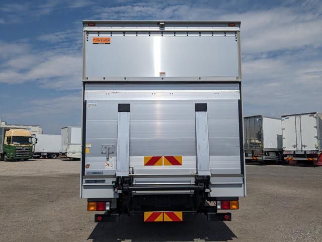 MITSUBISHI FUSOU FIGHTER 2023