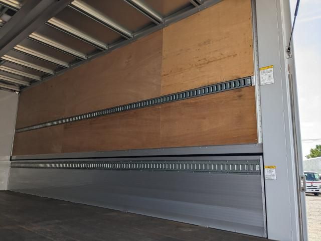 MITSUBISHI FUSOU FIGHTER 2023