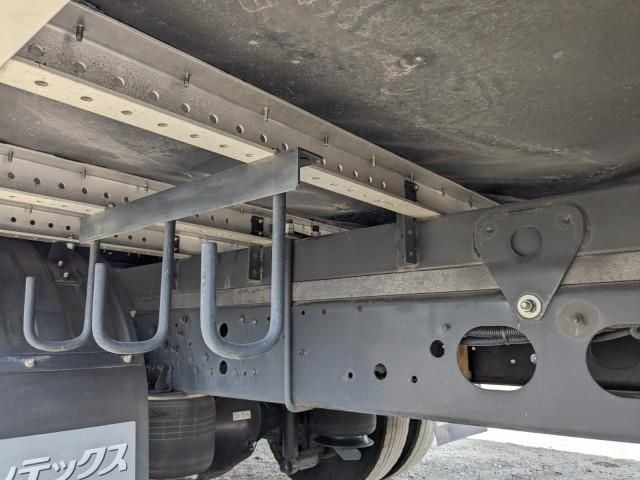 MITSUBISHI FUSOU FIGHTER 2023