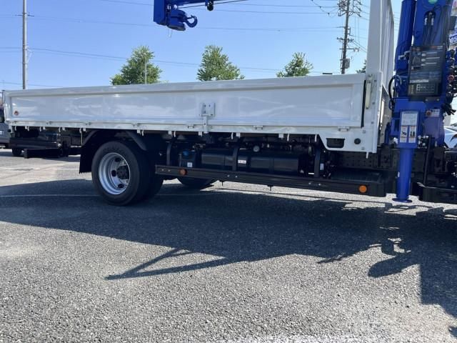 MITSUBISHI CANTER 2025