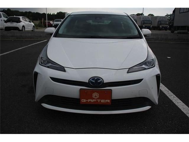 TOYOTA PRIUS 2019