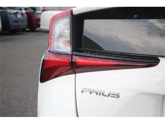 TOYOTA PRIUS 2019