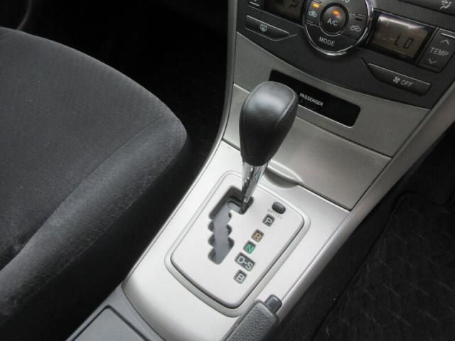 TOYOTA COROLLA FIELDER 2011