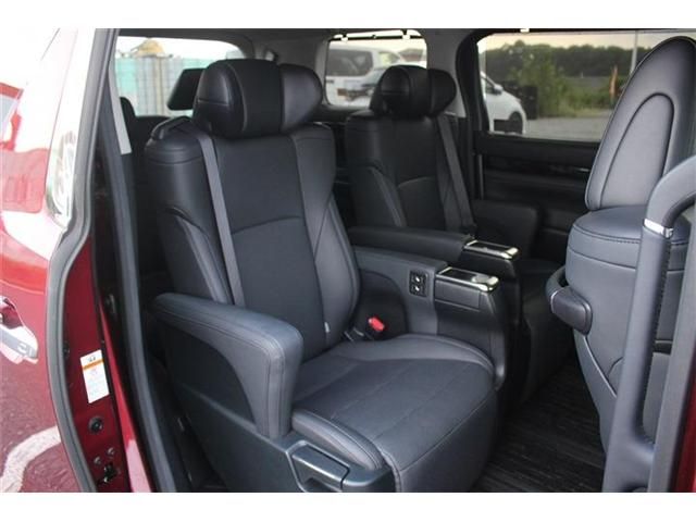 TOYOTA VELLFIRE 2020