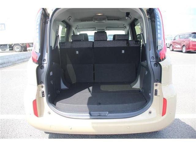 TOYOTA SIENTA HYBRID 2023