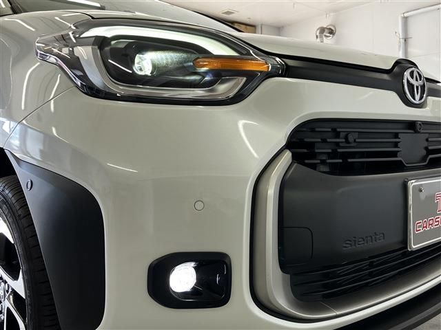 TOYOTA SIENTA HYBRID 2023