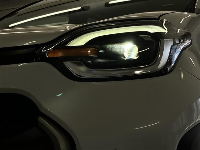 TOYOTA SIENTA HYBRID 2023