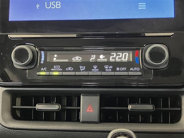 TOYOTA SIENTA HYBRID 2023