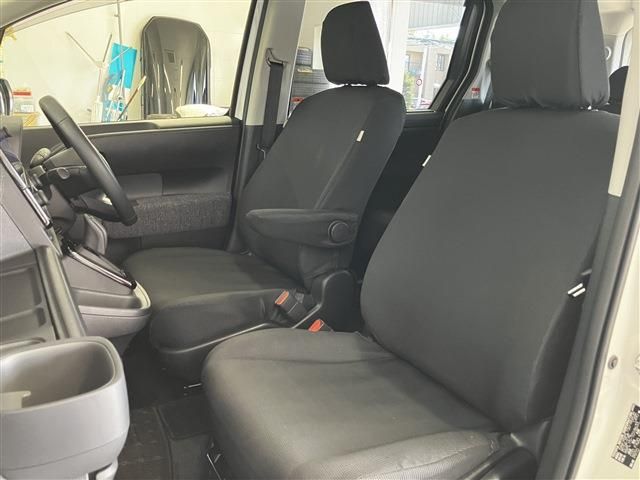 TOYOTA SIENTA HYBRID 2023