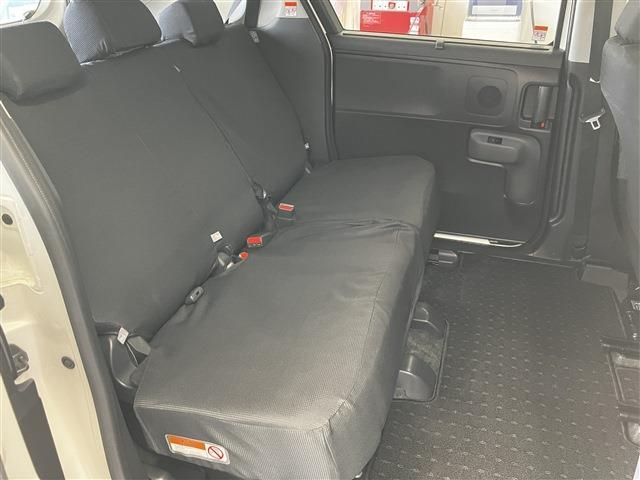 TOYOTA SIENTA HYBRID 2023