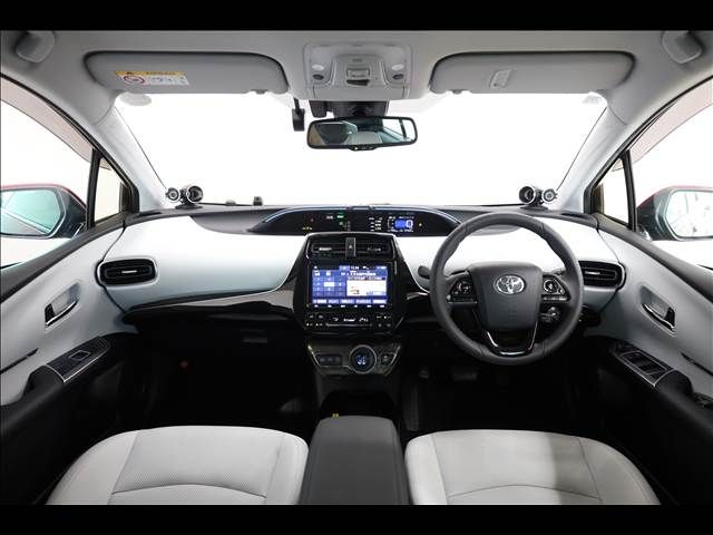 TOYOTA PRIUS PHV 2020