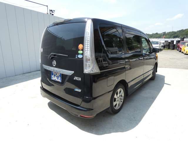 NISSAN SERENA  S-HYBRID 2013