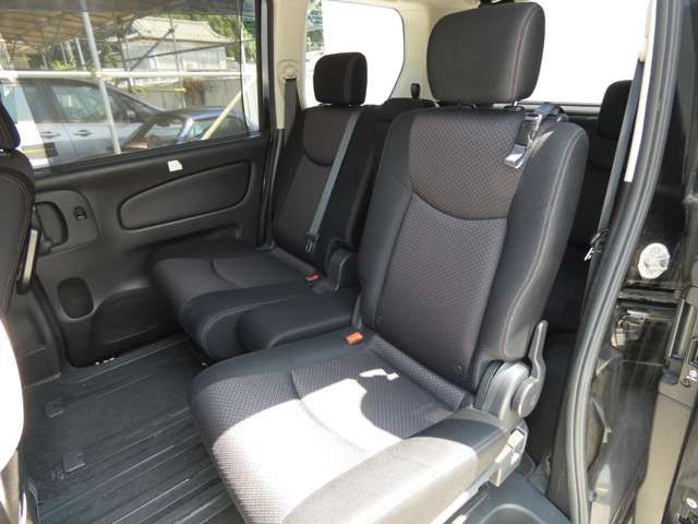 NISSAN SERENA  S-HYBRID 2013