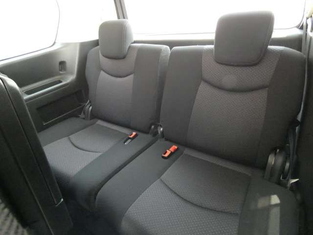 NISSAN SERENA  S-HYBRID 2013