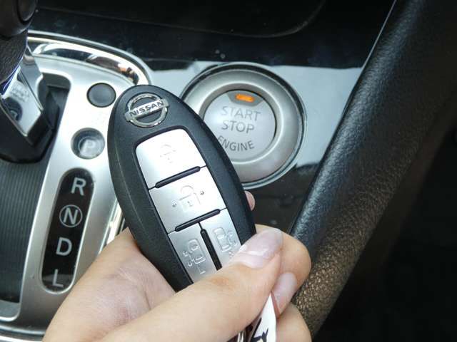 NISSAN SERENA  S-HYBRID 2013