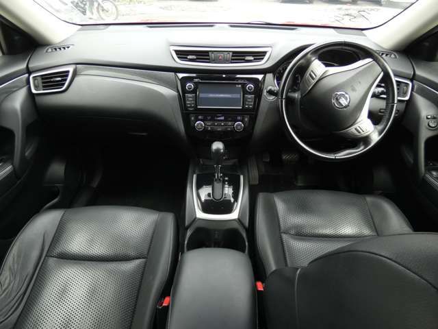 NISSAN X-TRAIL 2WD 2014