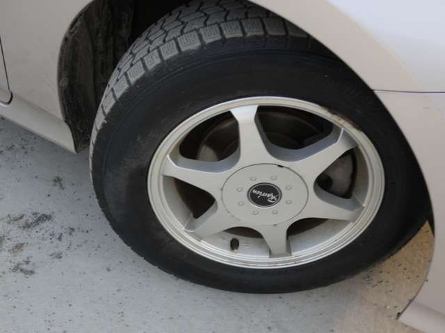 TOYOTA PRIUS 4WD 2016