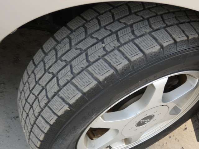 TOYOTA PRIUS 4WD 2016