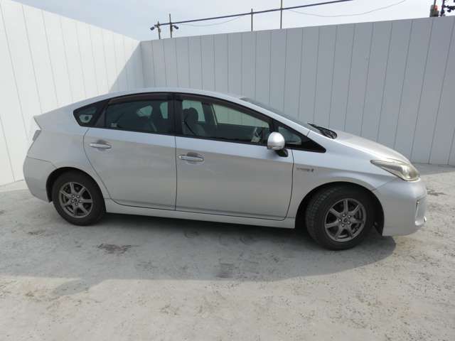 TOYOTA PRIUS 2013