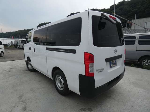 NISSAN NV350 CARAVAN 2012