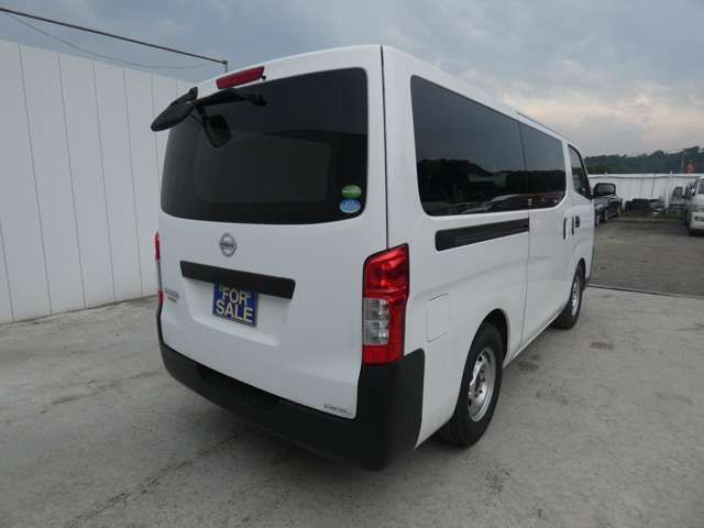 NISSAN NV350 CARAVAN 2012