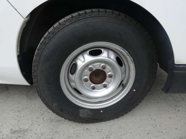 NISSAN NV350 CARAVAN 2012