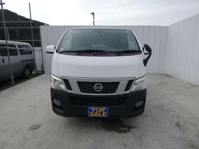 NISSAN NV350 CARAVAN 2012