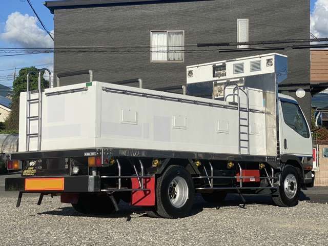 MITSUBISHI CANTER 2001