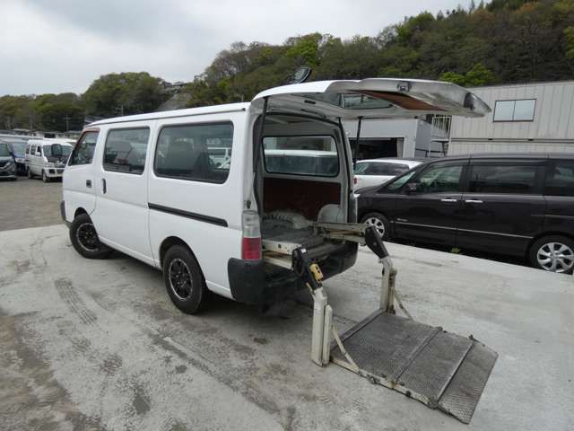 NISSAN CARAVAN van 2WD 2002